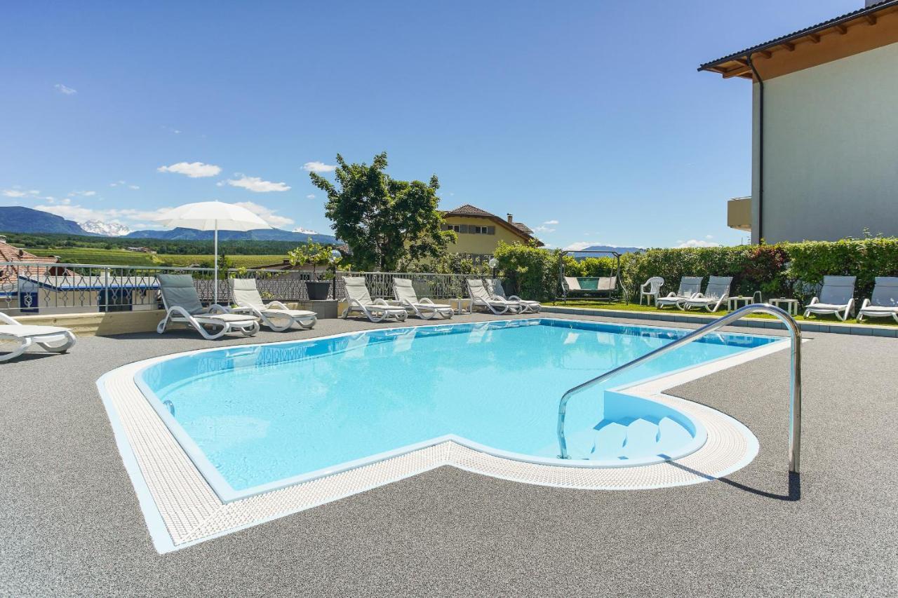 Hotel Alexandres Appiano Sulla Strada Del Vino Zewnętrze zdjęcie