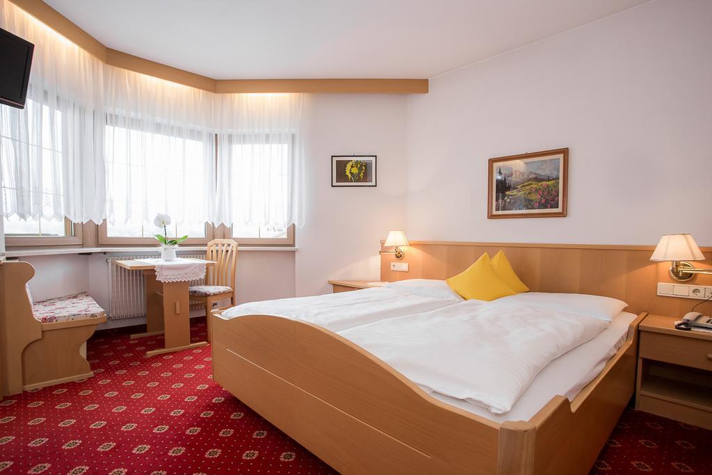 Hotel Alexandres Appiano Sulla Strada Del Vino Zewnętrze zdjęcie