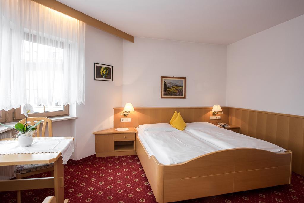 Hotel Alexandres Appiano Sulla Strada Del Vino Zewnętrze zdjęcie